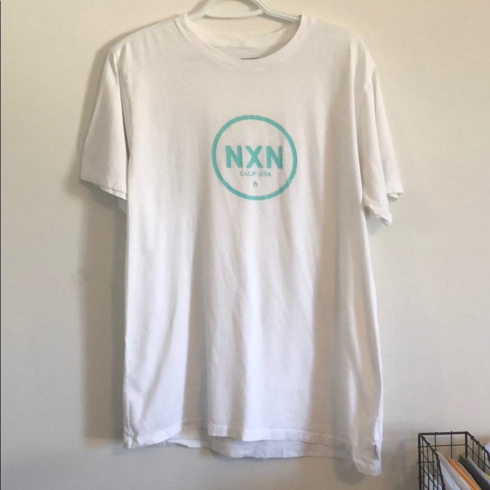NIxon Graphic Tee (L)